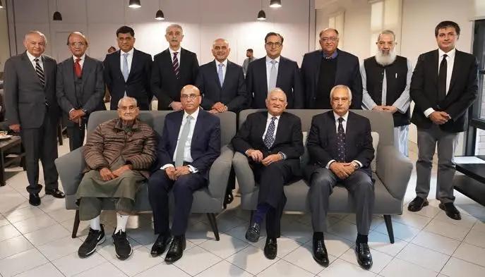 0 (52) (1) Bestway Group UBl